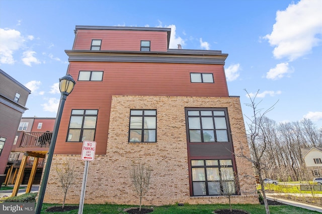 3234 Royal Fern Pl, Rockville, MD 20852 - back of property featuring brick siding