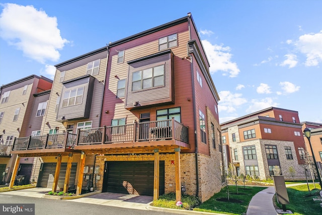 3234 Royal Fern Pl, Rockville, MD 20852 - view of front facade featuring a residential view and a garage