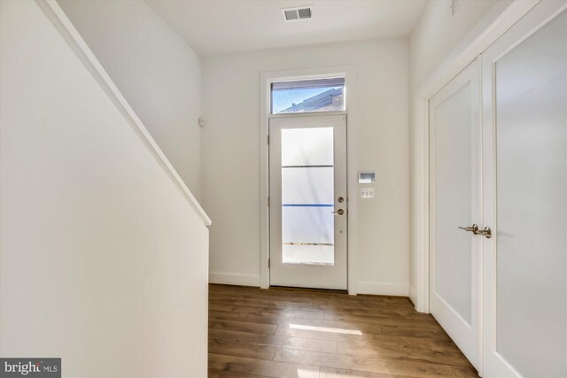 3234 Royal Fern Pl, Rockville, MD 20852 - entryway featuring wood finished floors, baseboards, and visible vents