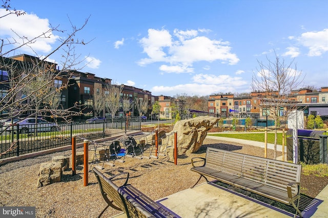3234 Royal Fern Pl, Rockville, MD 20852 - surrounding community with fence