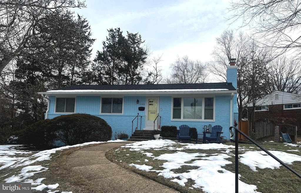 view of front of home