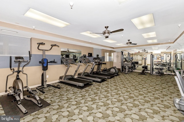 exercise room featuring ceiling fan