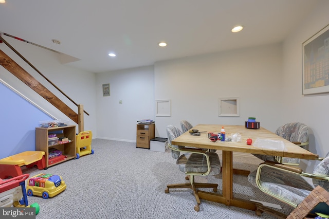 interior space with baseboards, carpet flooring, and recessed lighting