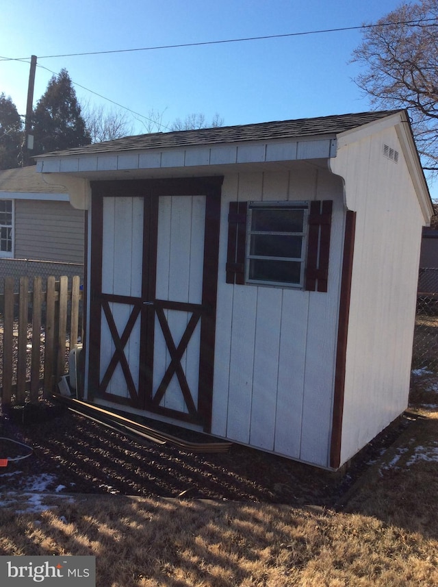 view of outbuilding