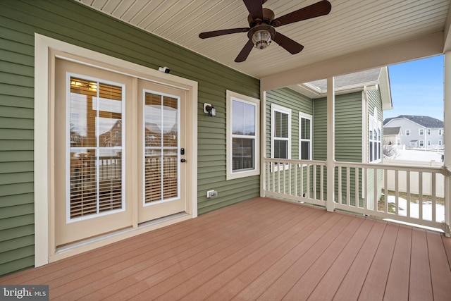 deck with ceiling fan