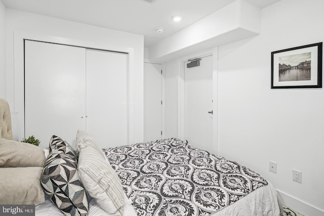 bedroom featuring a closet