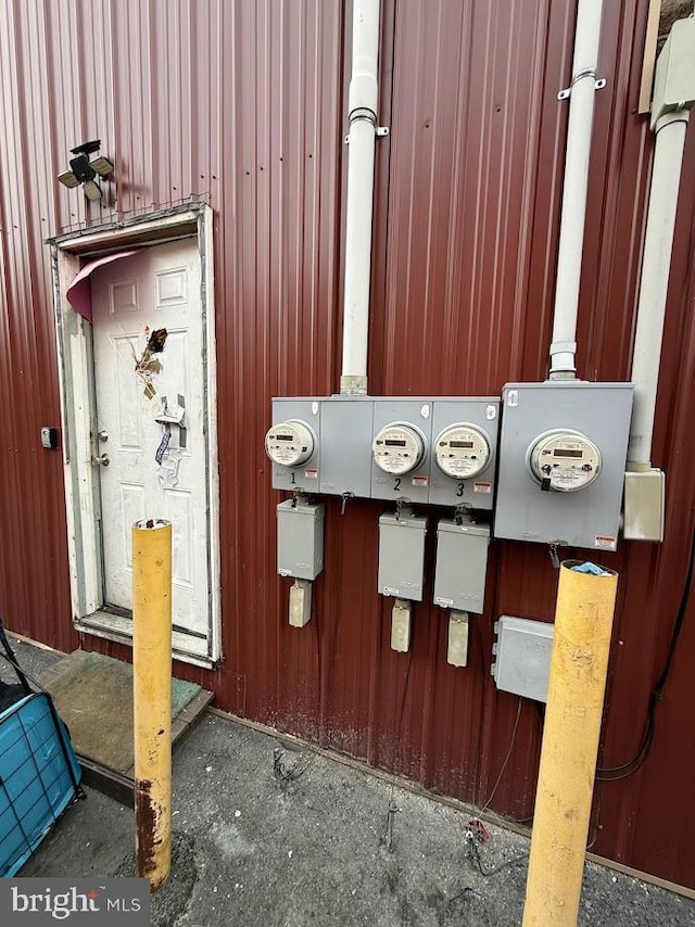 view of utility room