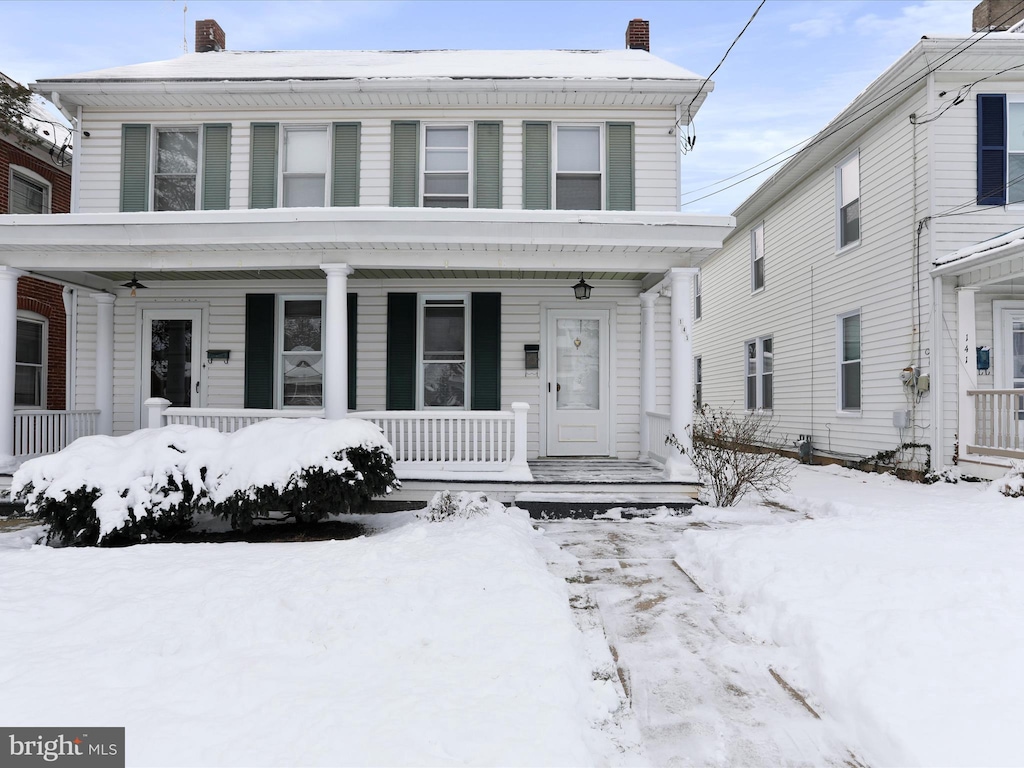 view of front facade with covered porch