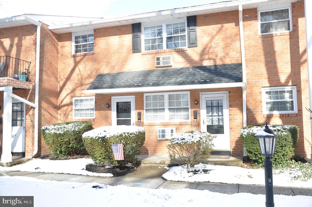 view of townhome / multi-family property