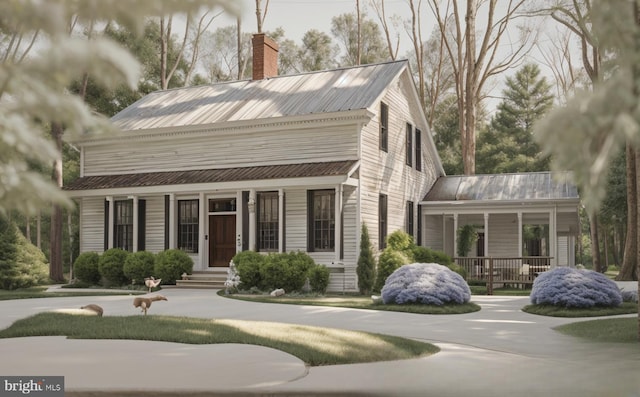 view of front of home featuring a porch