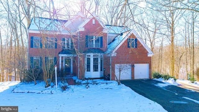 view of front facade with a garage