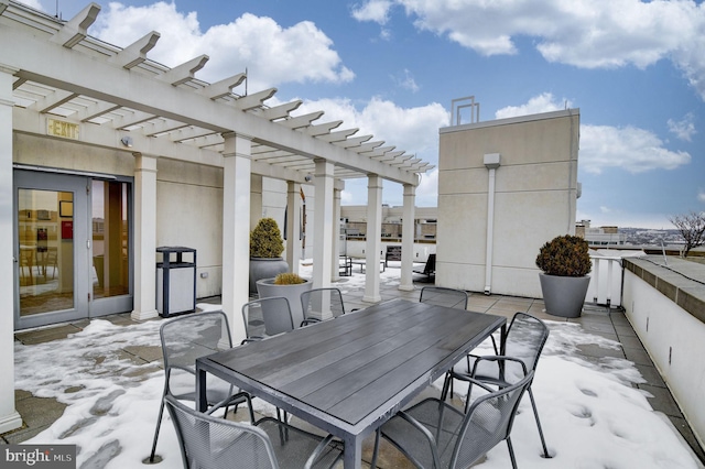 view of patio featuring a pergola