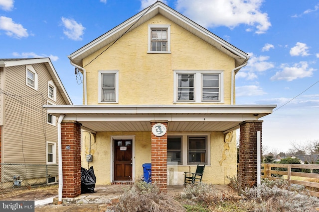 view of front of house featuring a porch