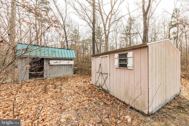 view of outbuilding