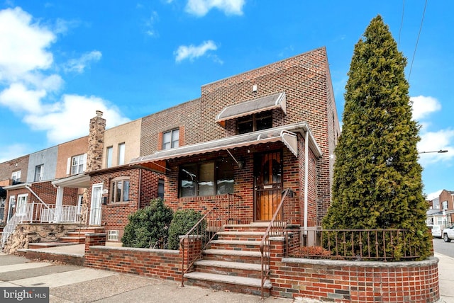 view of front of house featuring covered porch