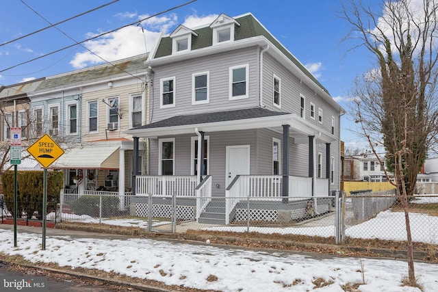 view of front of home with covered porch