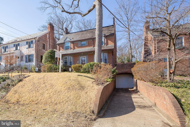 view of front of house featuring a garage