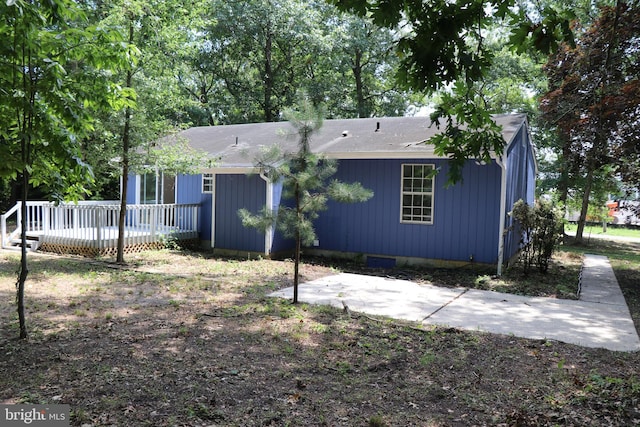 view of front of home featuring a deck