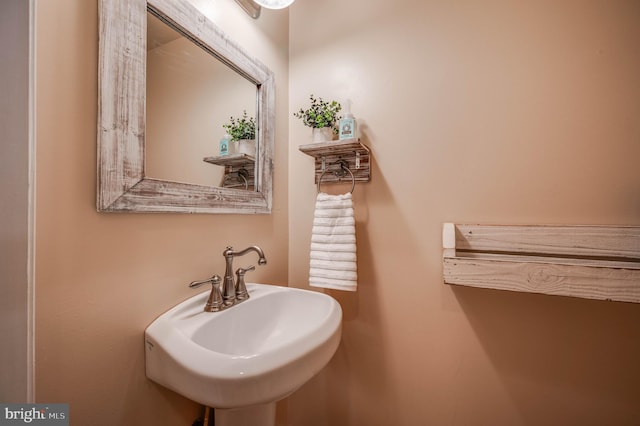 bathroom with sink