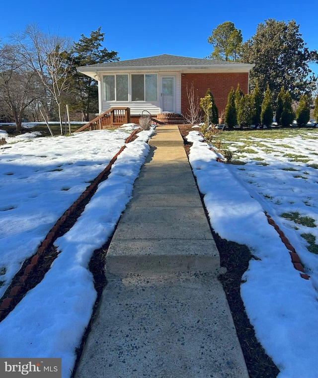 view of front of property