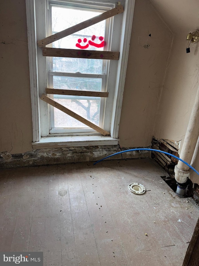 interior details featuring hardwood / wood-style floors