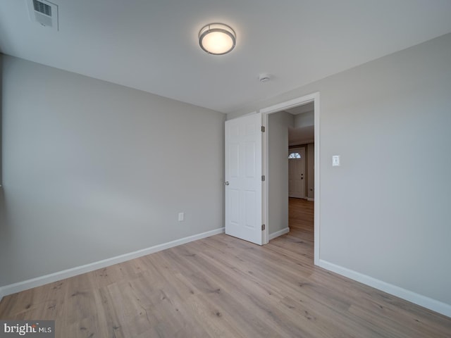 empty room featuring light hardwood / wood-style flooring