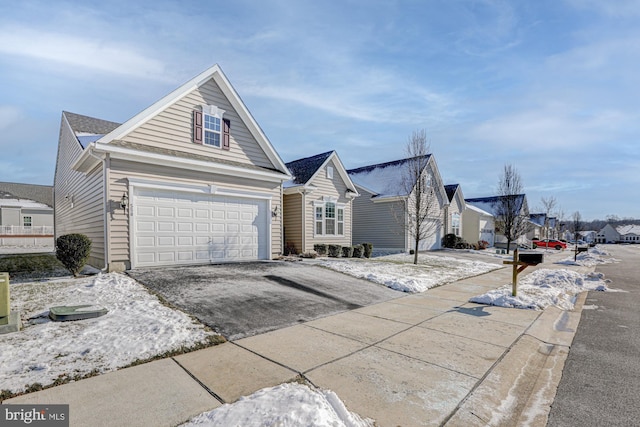 view of front property featuring a garage