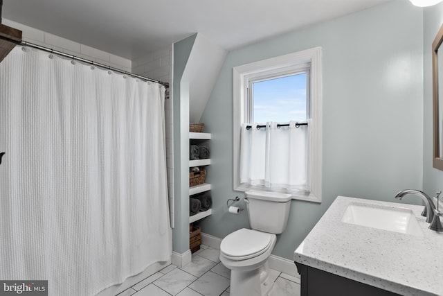 bathroom with a shower with curtain, vanity, and toilet