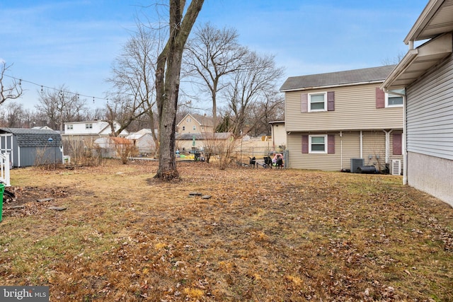 view of yard with a shed