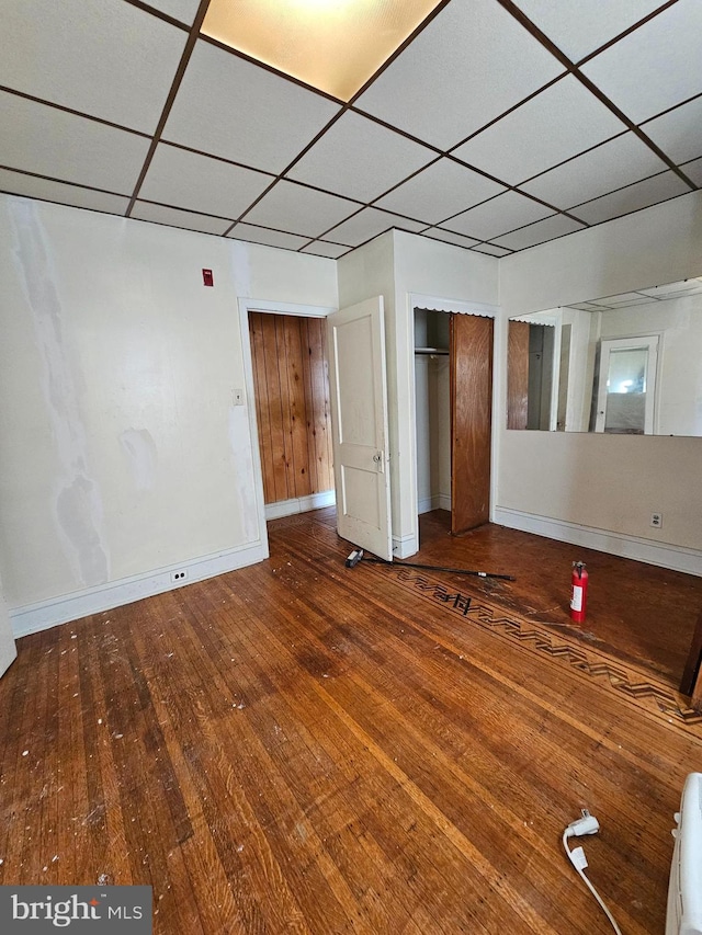 unfurnished room featuring hardwood / wood-style floors