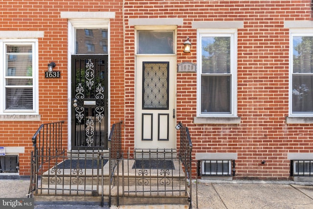 view of property entrance