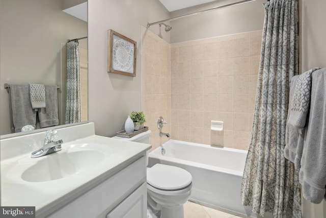 full bathroom with shower / tub combo, vanity, and toilet