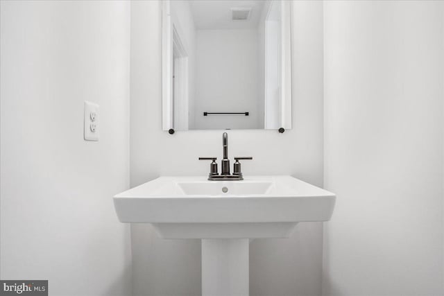 bathroom with sink