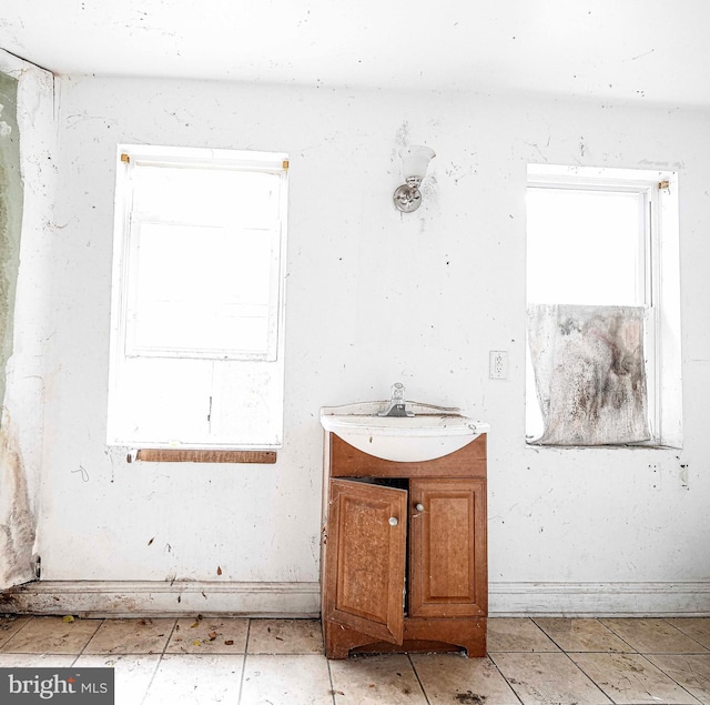 bathroom with vanity