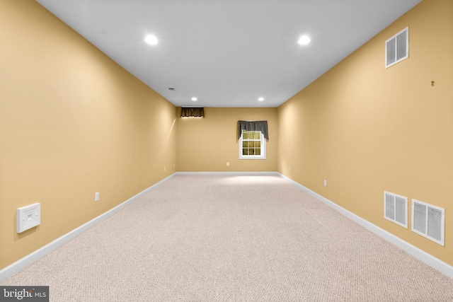 empty room featuring carpet