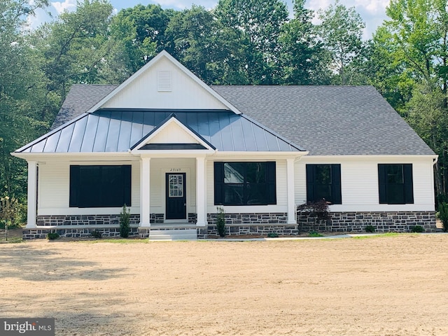 view of front of house with covered porch