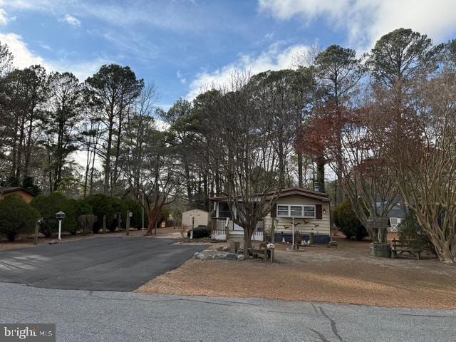 view of front of house