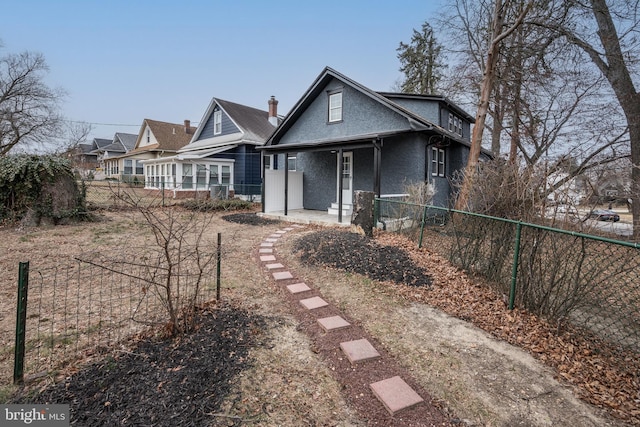 view of front of property