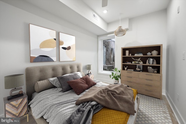 bedroom with ceiling fan