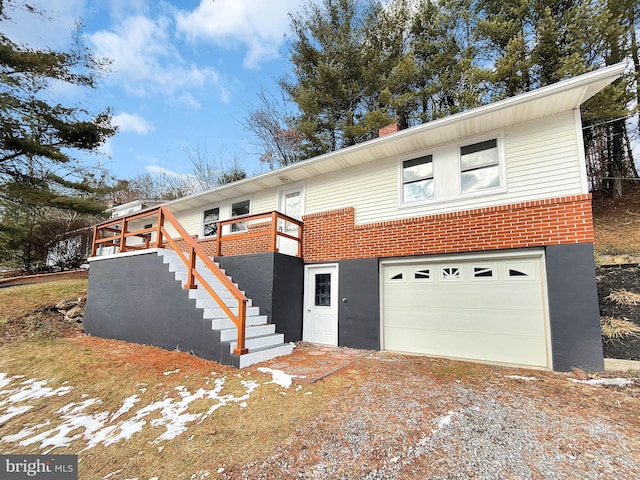 view of front of property featuring a garage