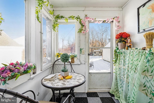 view of sunroom / solarium