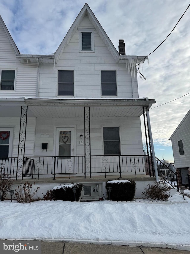 view of front facade with a porch