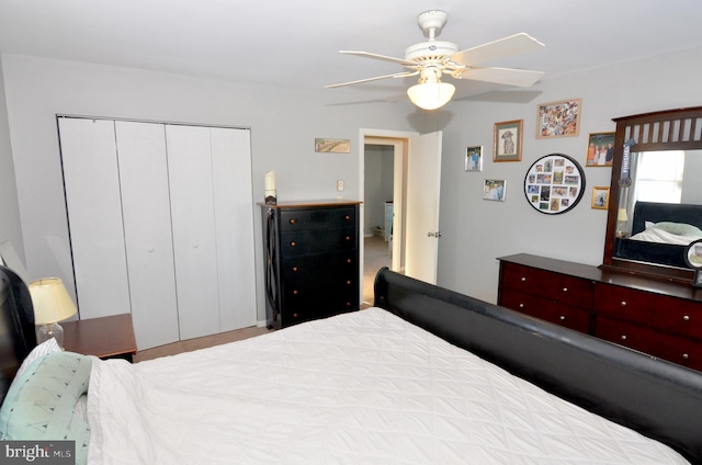 bedroom featuring a closet and ceiling fan