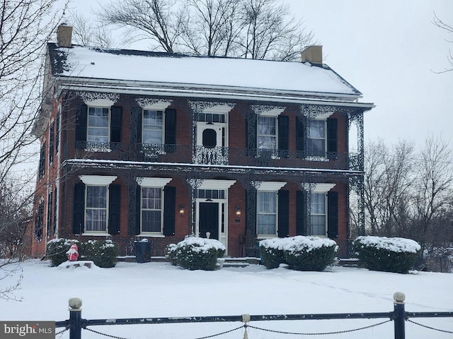 view of front of house