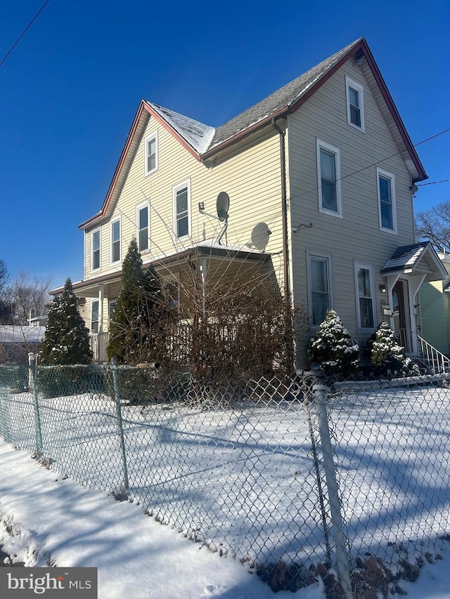 view of front of home