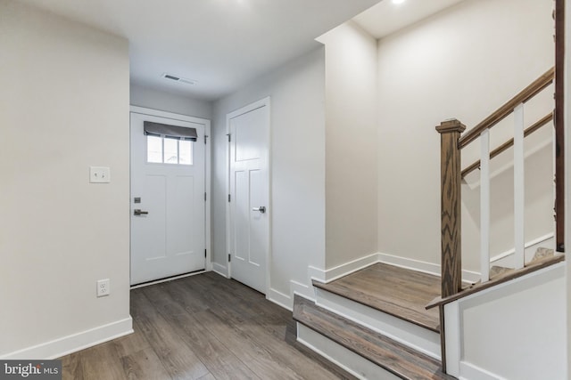 foyer with hardwood / wood-style floors