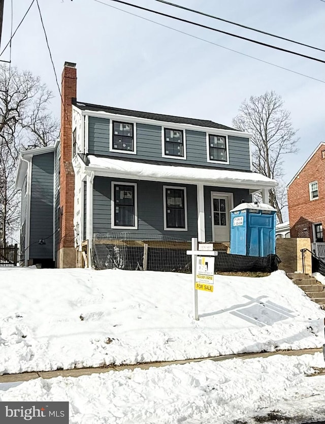 view of front facade featuring covered porch