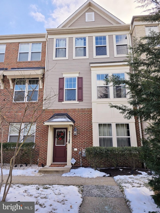 9824 Ushers Pl, Waldorf MD, 20601, 3 bedrooms, 2.5 baths townhouse for sale