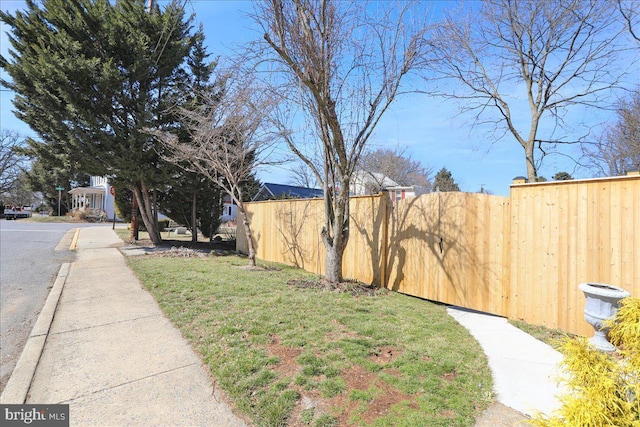 view of yard featuring fence