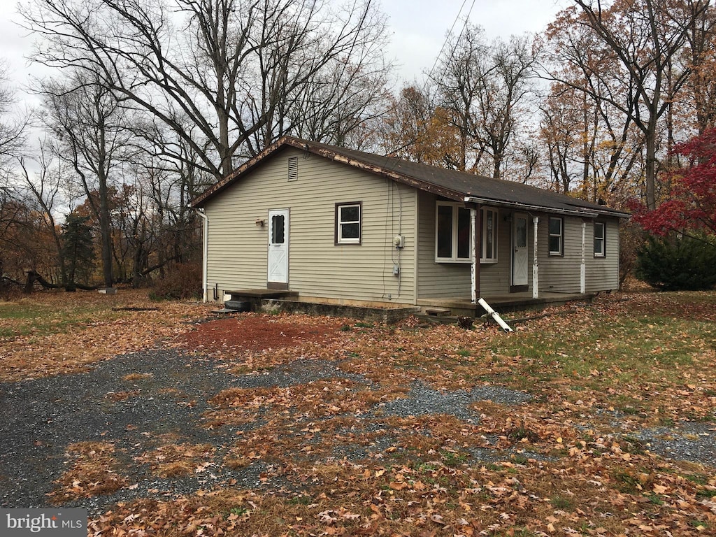 view of front of house